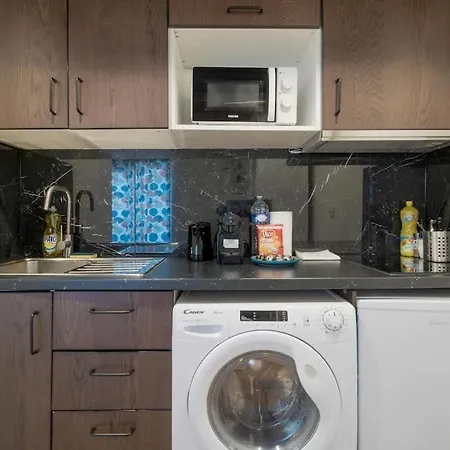 Typical Parisian Studio# Chatelet-les Halles Appartement